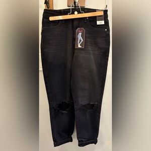 Women’s NoBo Black Distressed Jeans